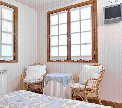 Olave Hostal Lorentxo חדר תמונה